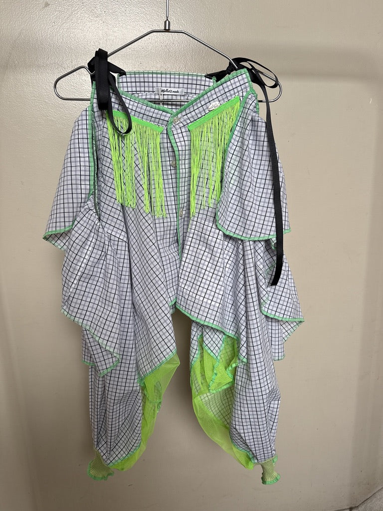 503242 肩リボンフリンジフリル2wayシャツ (白地に青チェック) Tussles attached plaid tops