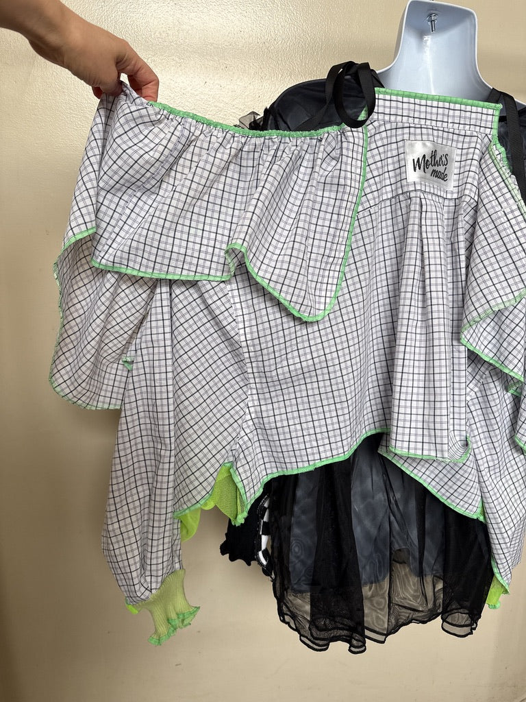 503242 肩リボンフリンジフリル2wayシャツ (白地に青チェック) Tussles attached plaid tops