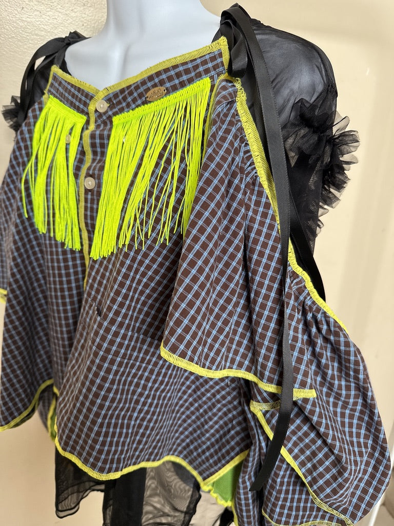 503237 肩リボンフリンジフリル2wayシャツ (茶色に青チェック) Tussles attached plaid tops