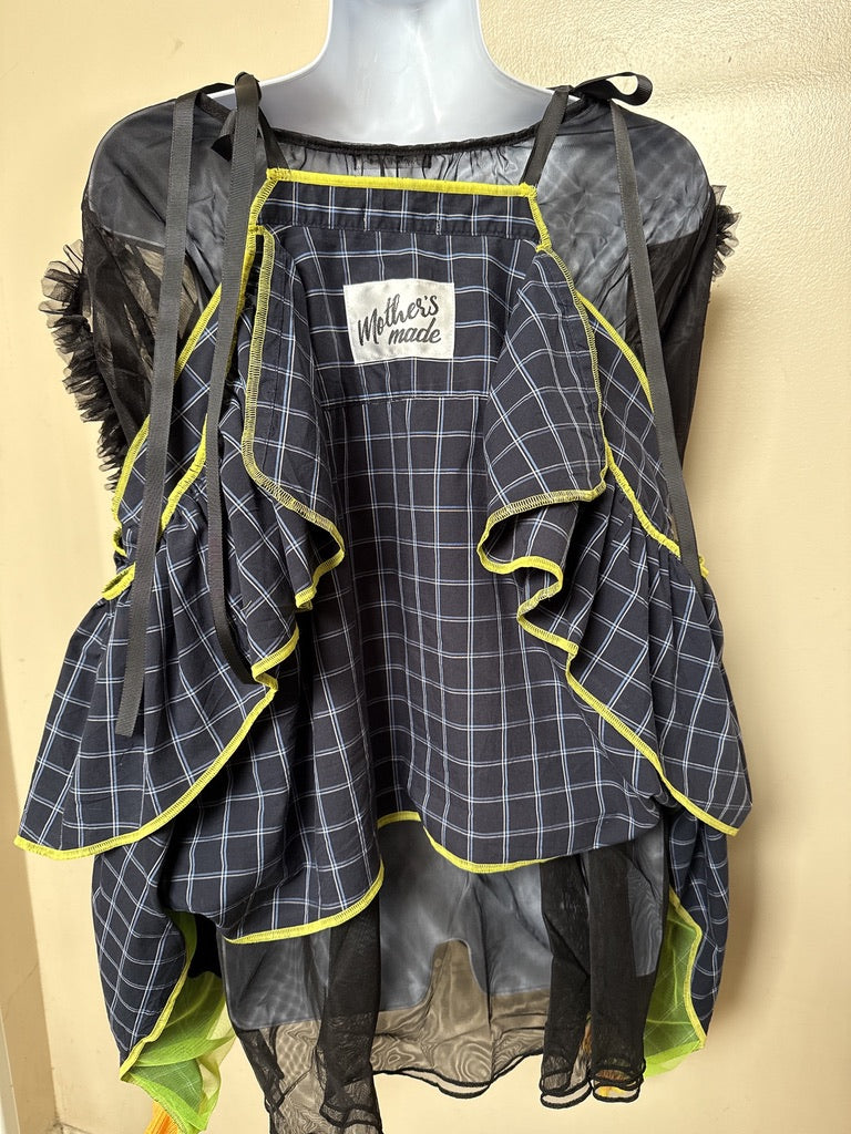 503236 肩リボンフリンジフリル2wayシャツ (紺地に白チェック) Tussles attached plaid tops