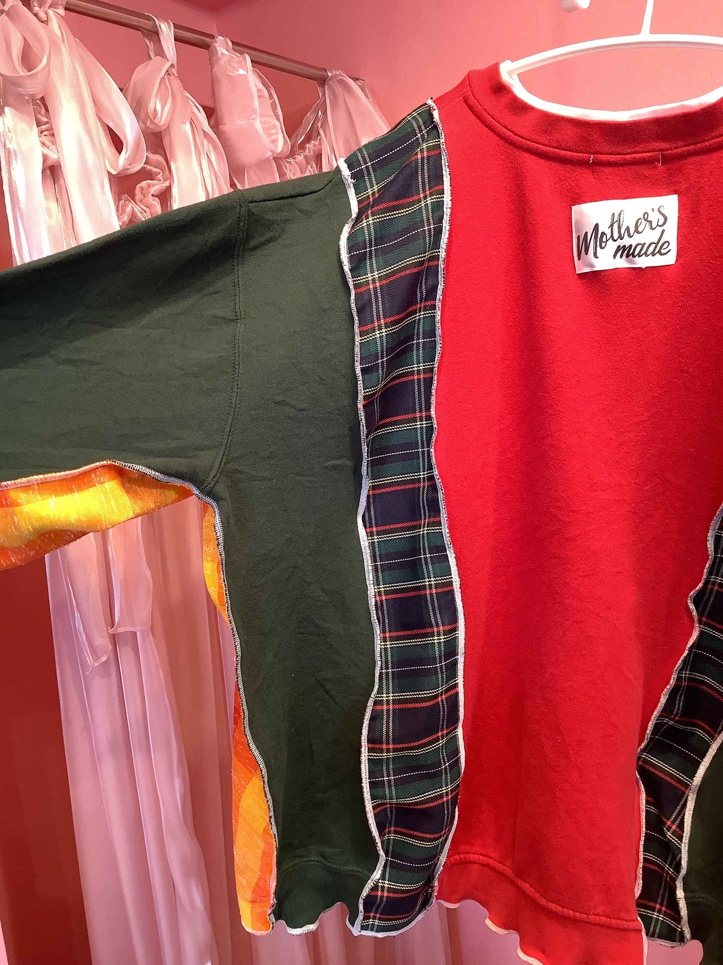 猫柄スウェット(緑) Red/yellow Cat plaid sweatshirt