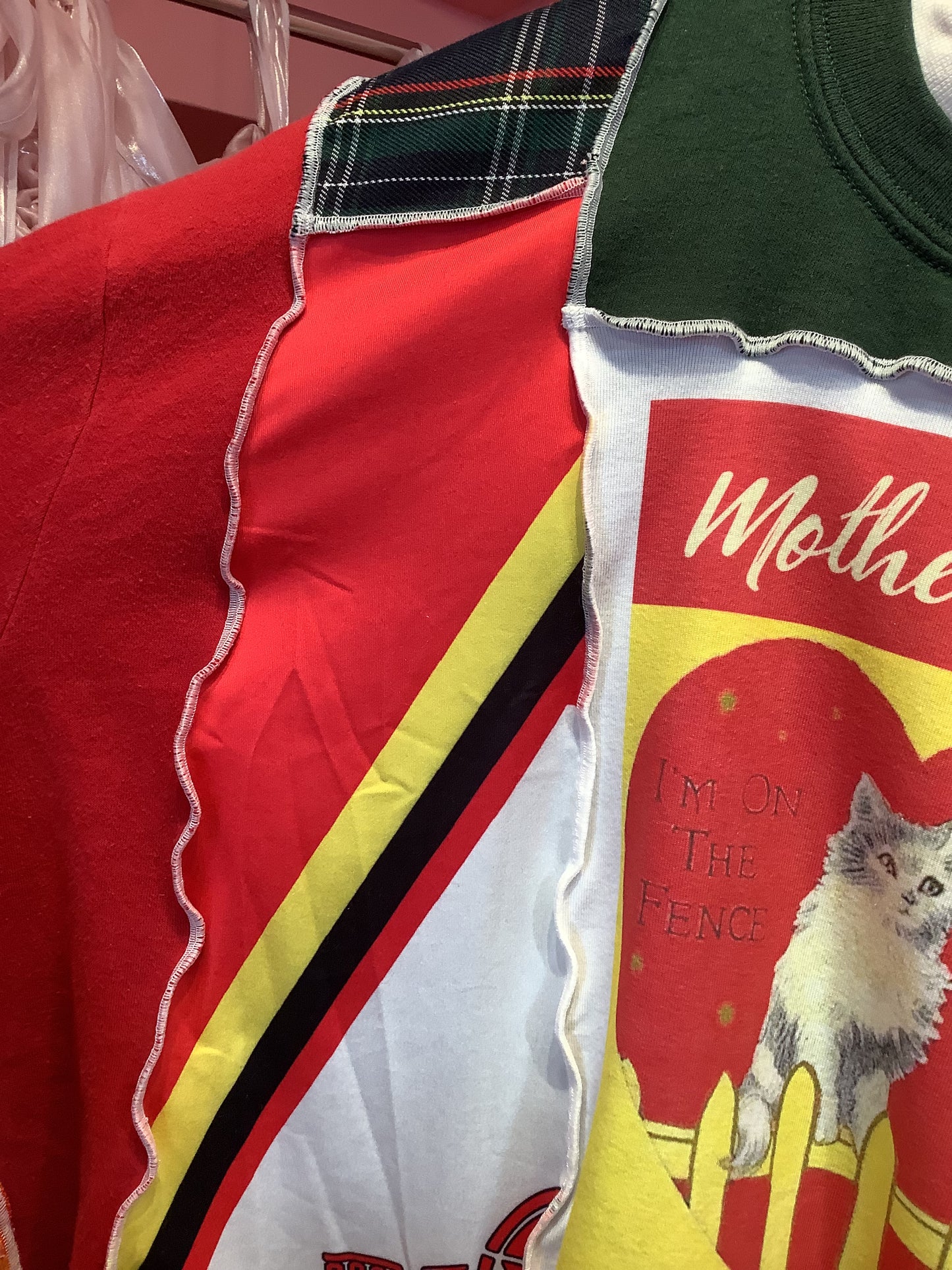 猫柄スウェット(赤)Yellow/red Cat plaid sweatshirt