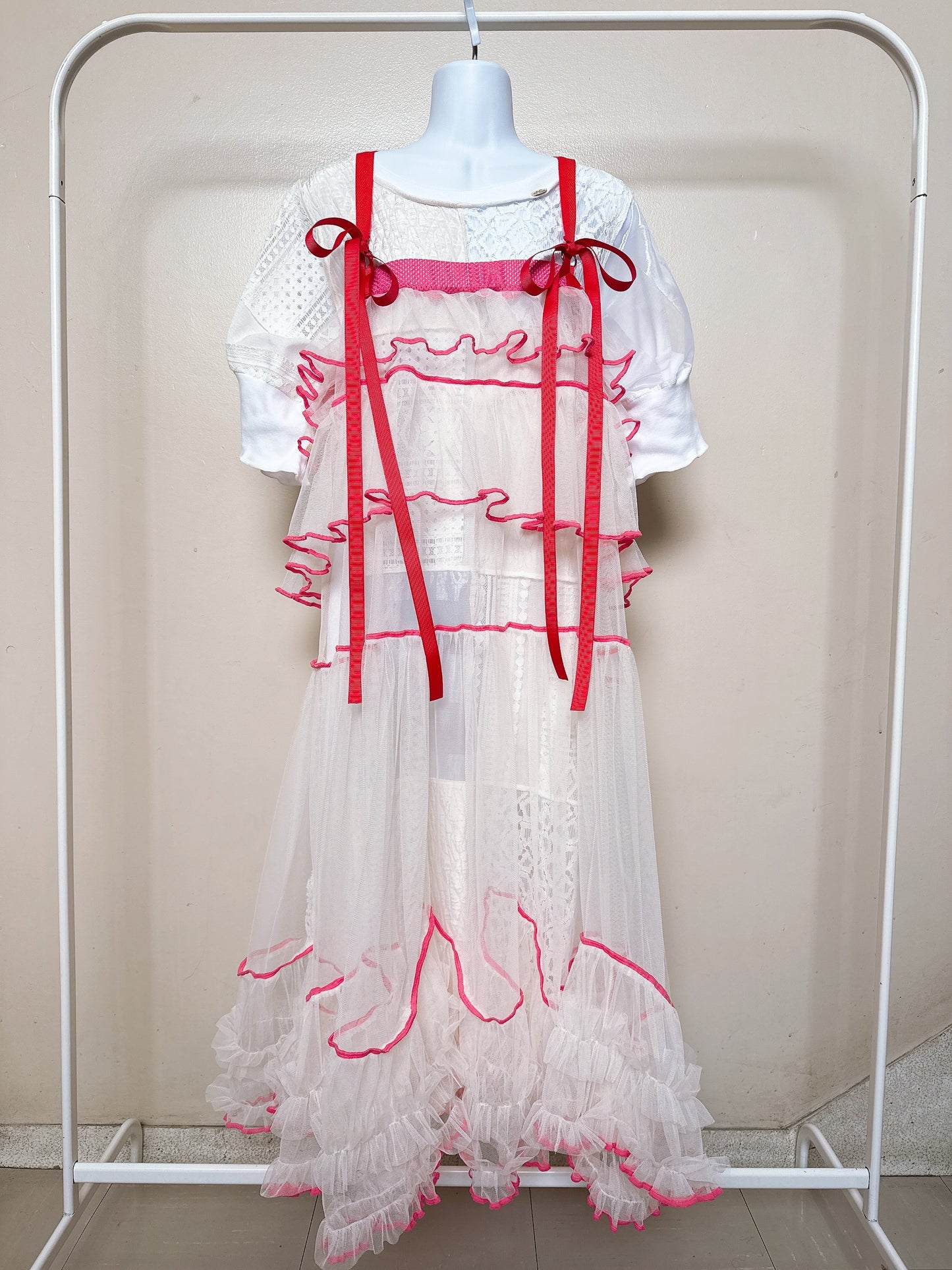 504401 オフホワイトチュールワンピース off white tulle overalls