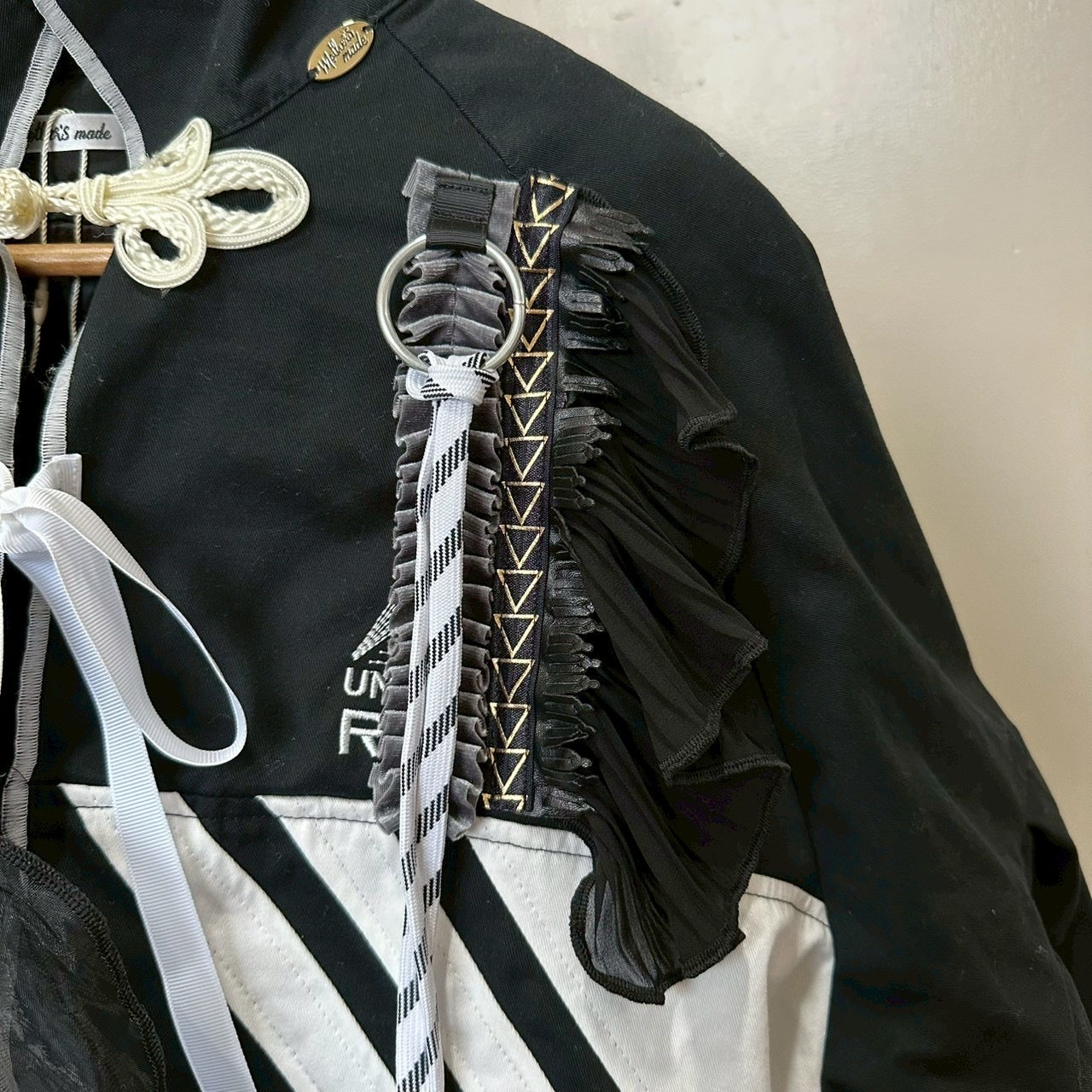 チャイナボタンチュール付きボレロジャケット 2点セット (黒)