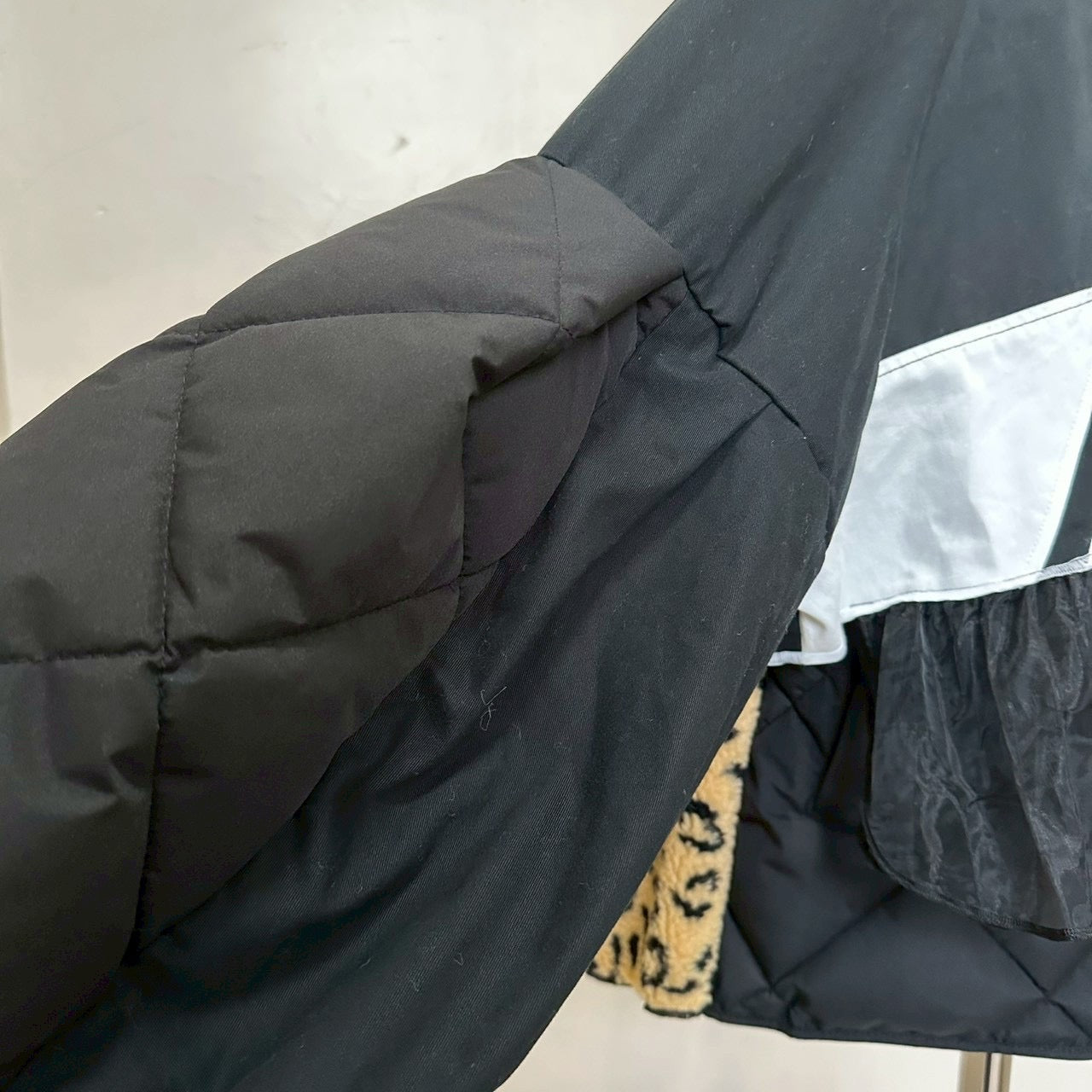 チャイナボタンチュール付きボレロジャケット 2点セット (黒)