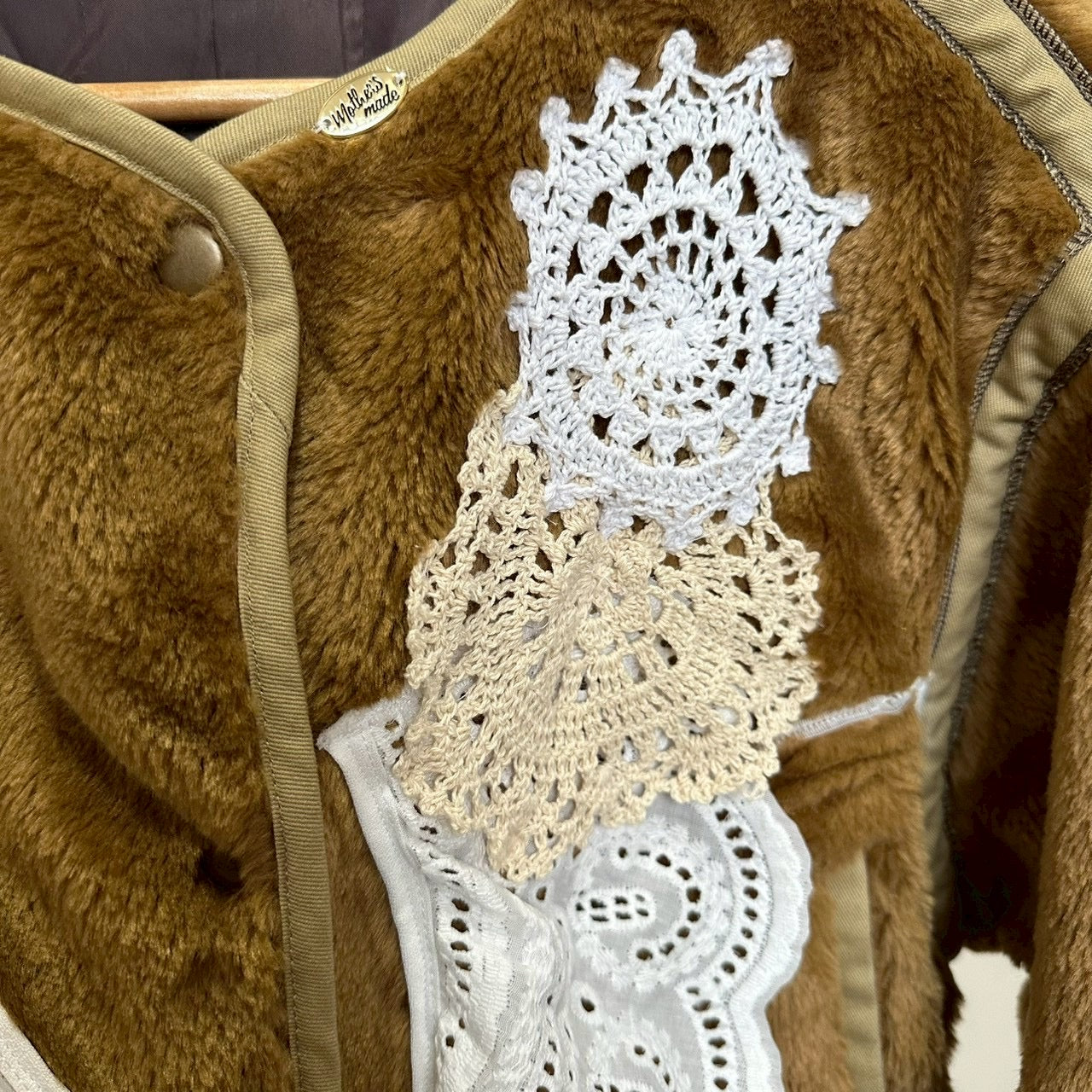 ボアベージュ白レースショットジャケット