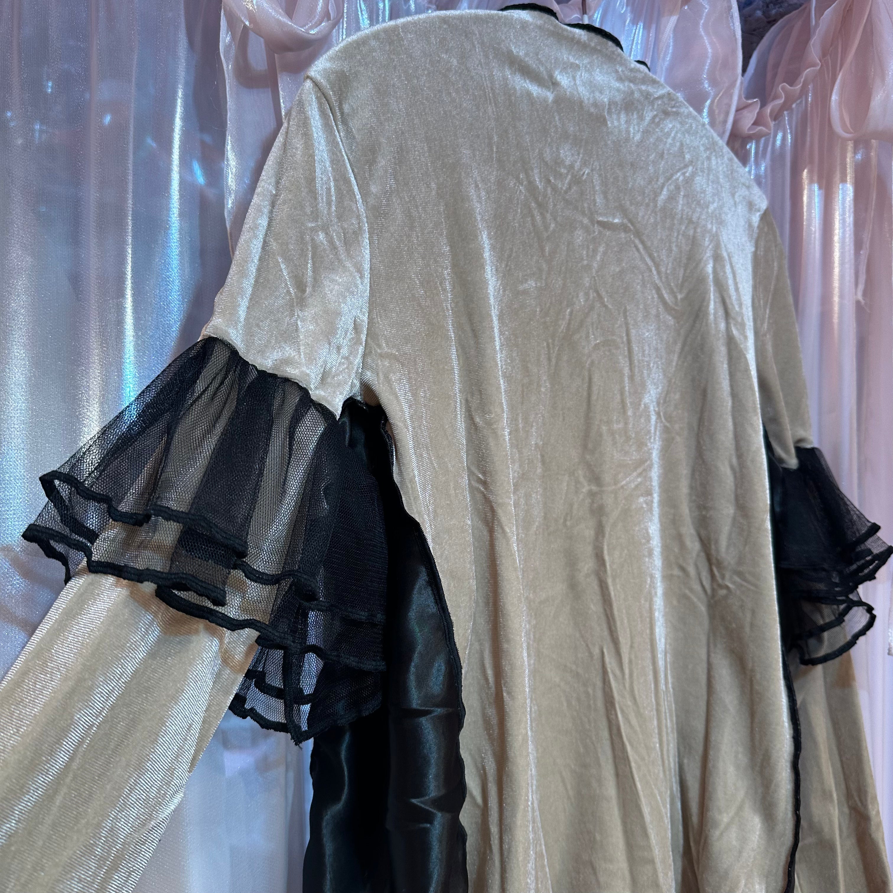 ベージュベルベットトップス