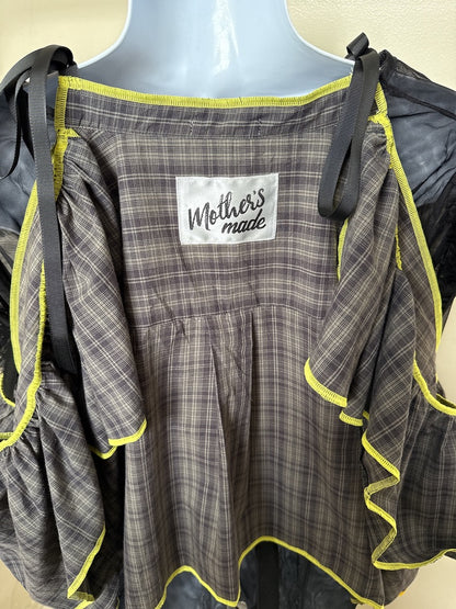 503239　肩リボンフリンジフリル2wayシャツ　（茶色に黒チェック）　　Tussles attached plaid tops