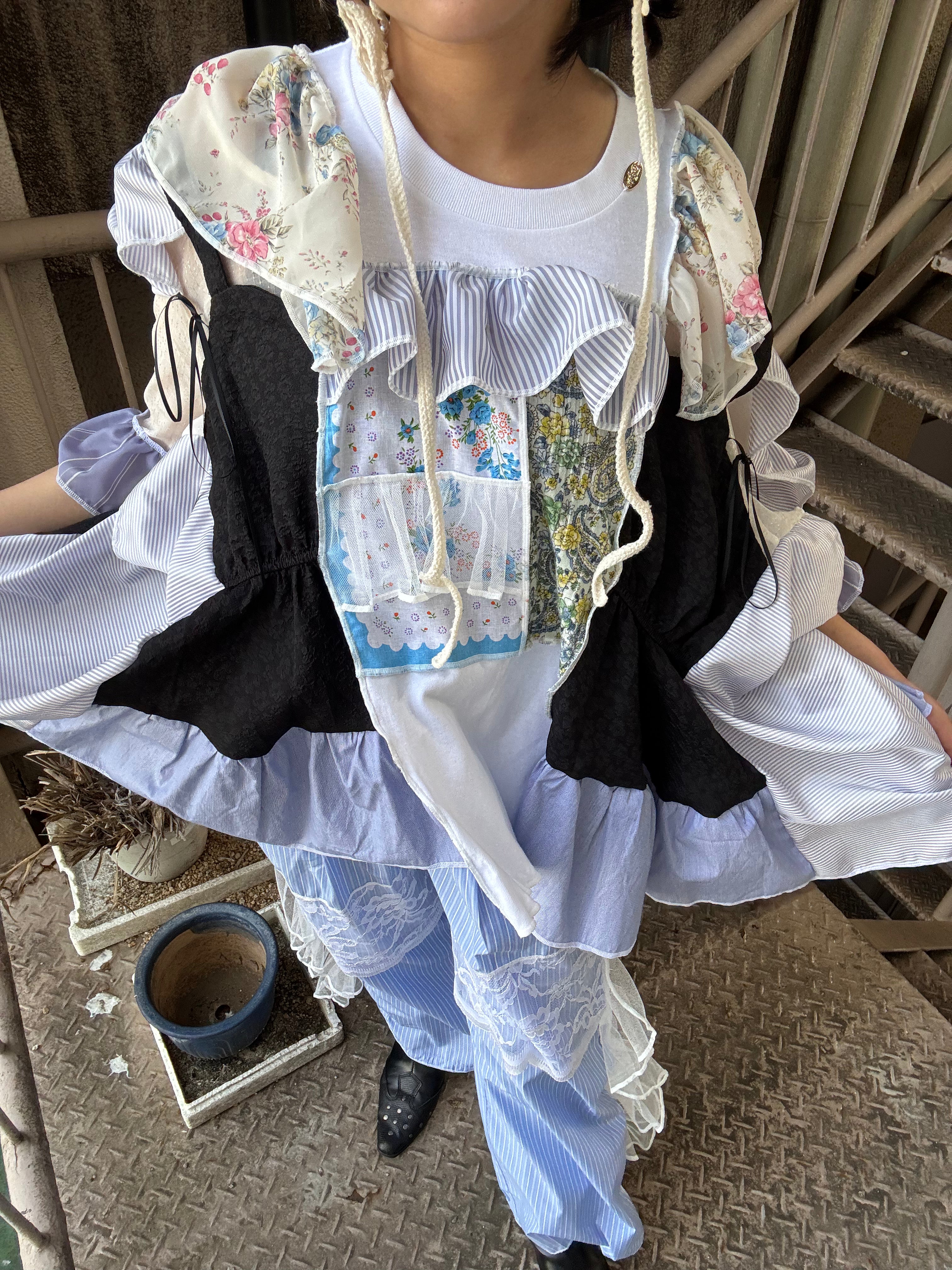 花柄キャミトップス