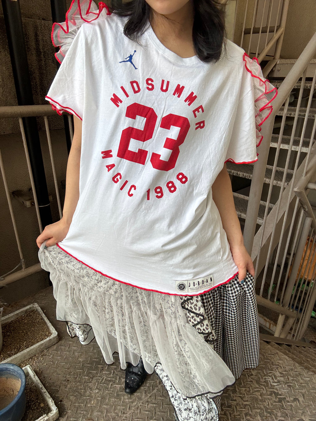 肩フリル付き半袖Tシャツ　