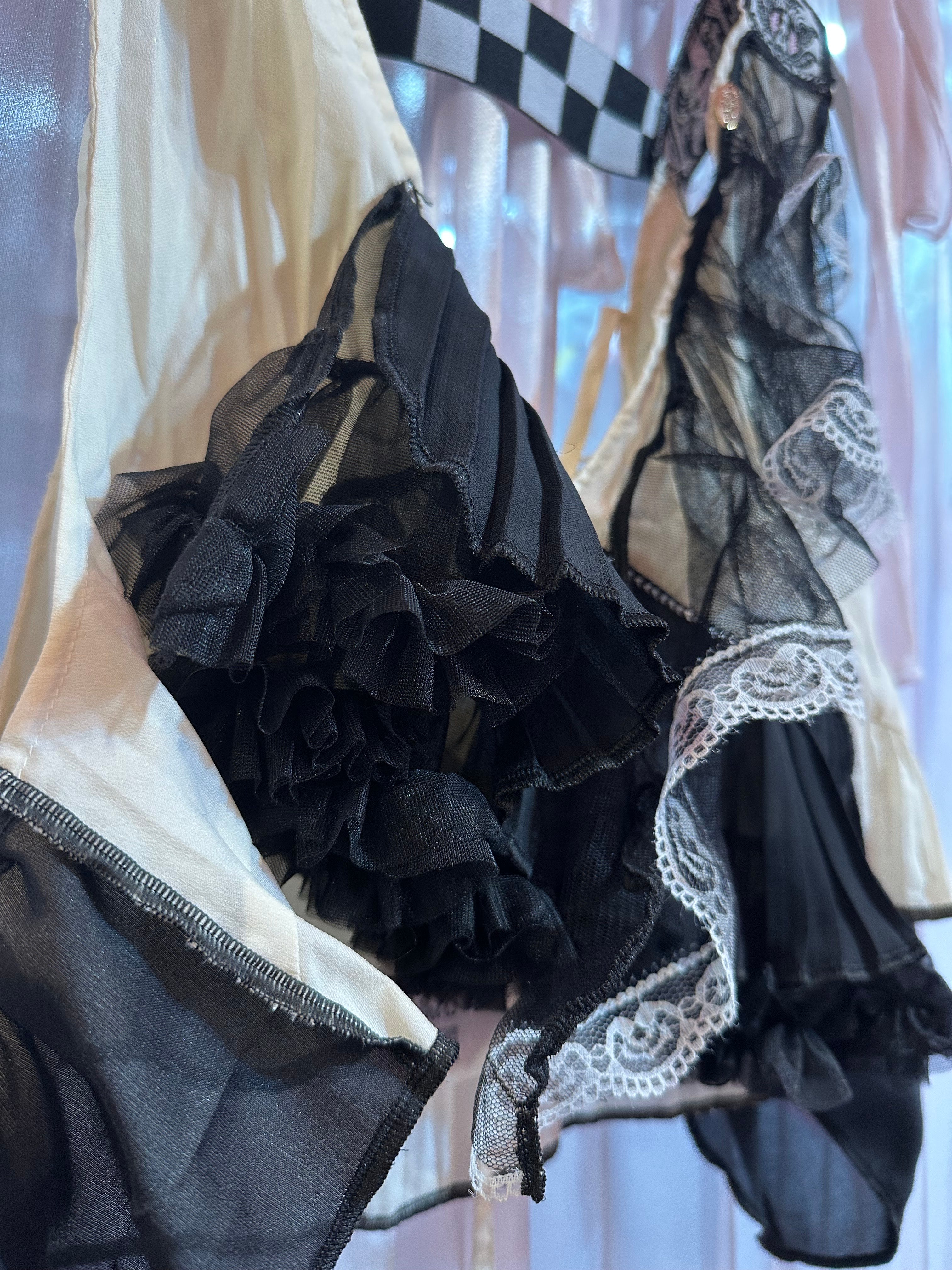 フリルレースキャミソール