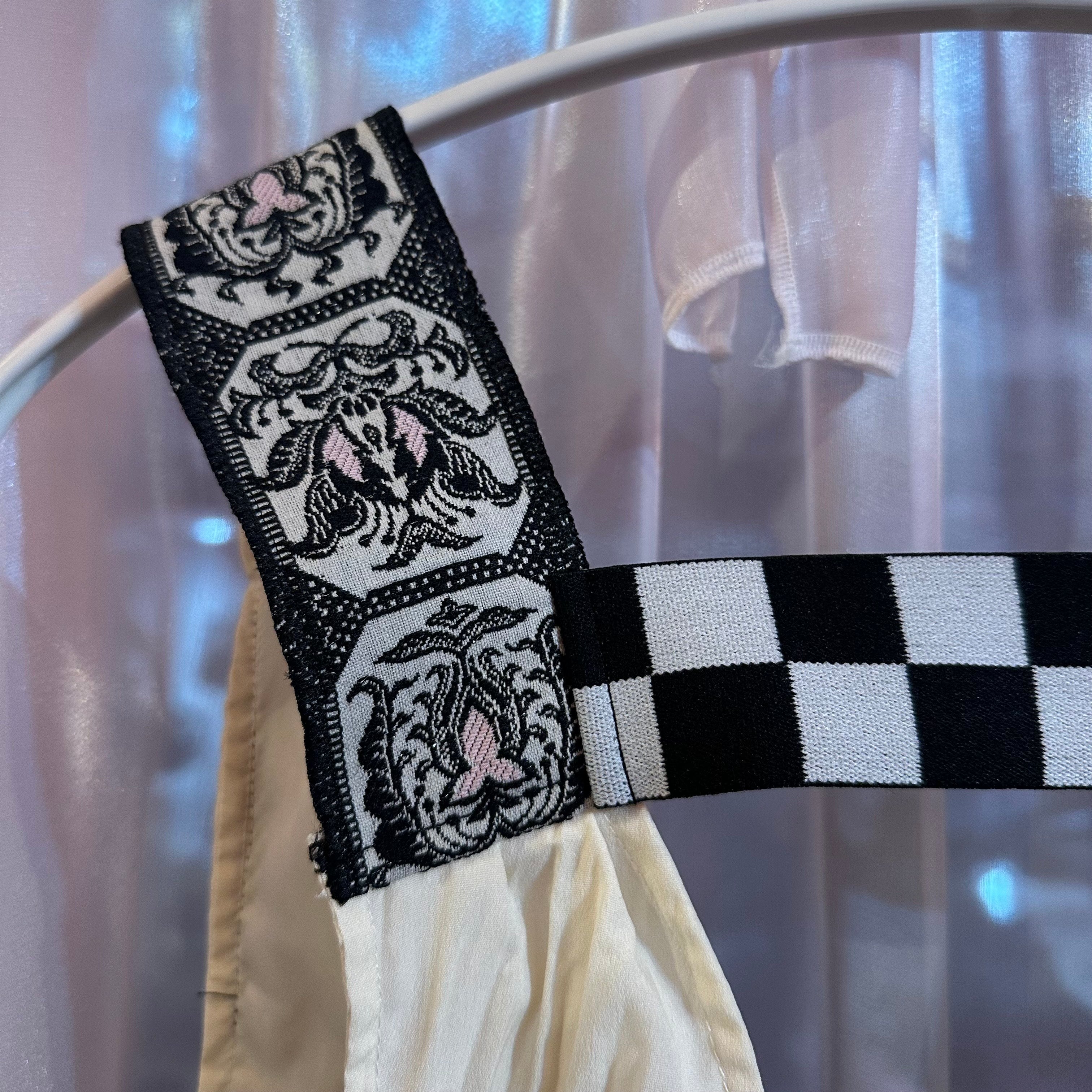 フリルレースキャミソール