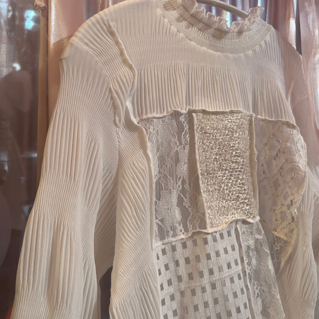 白レースパッチワークトップス